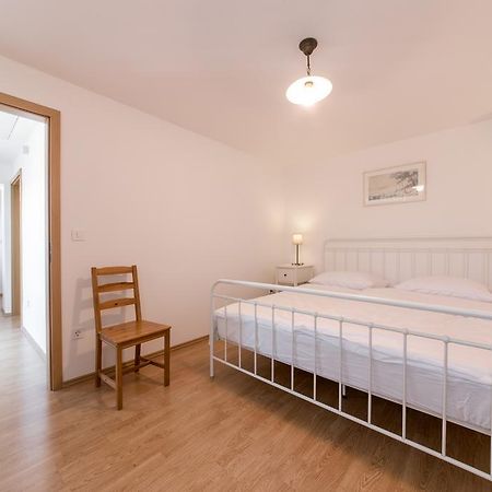 Vila Sistiana Kostanjevica na Krasu Экстерьер фото